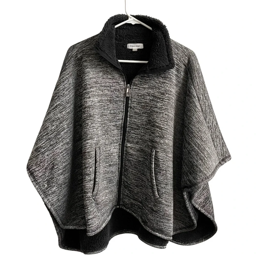 Calvin Klein Poncho Wrap Womens OS Grey Marled Sherpa Lined Zip Front Pockets